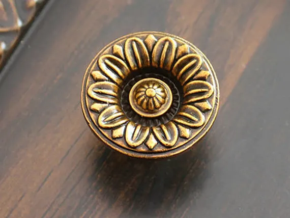 Vintage Drawer Pulls Handles D - Furniture Hardware Drop Pulls recensione e prezzo
